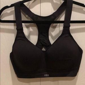 Victoria’s Secret VSX Sports Bra 34D Black